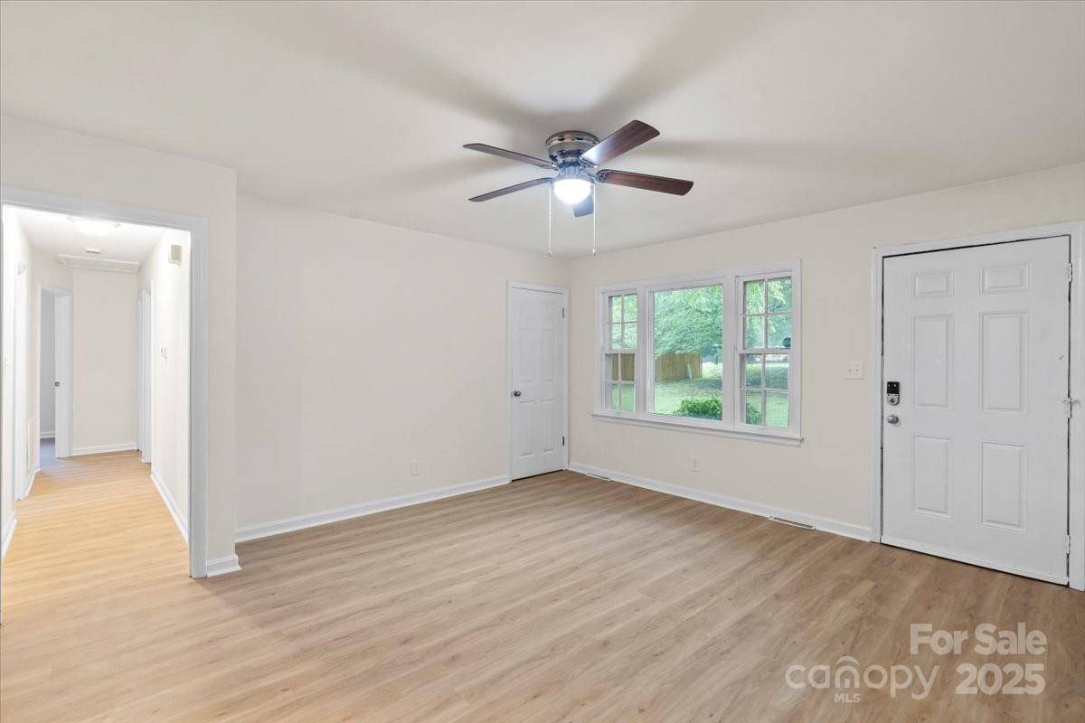 Gastonia, NC 28056,818 Stowe LN