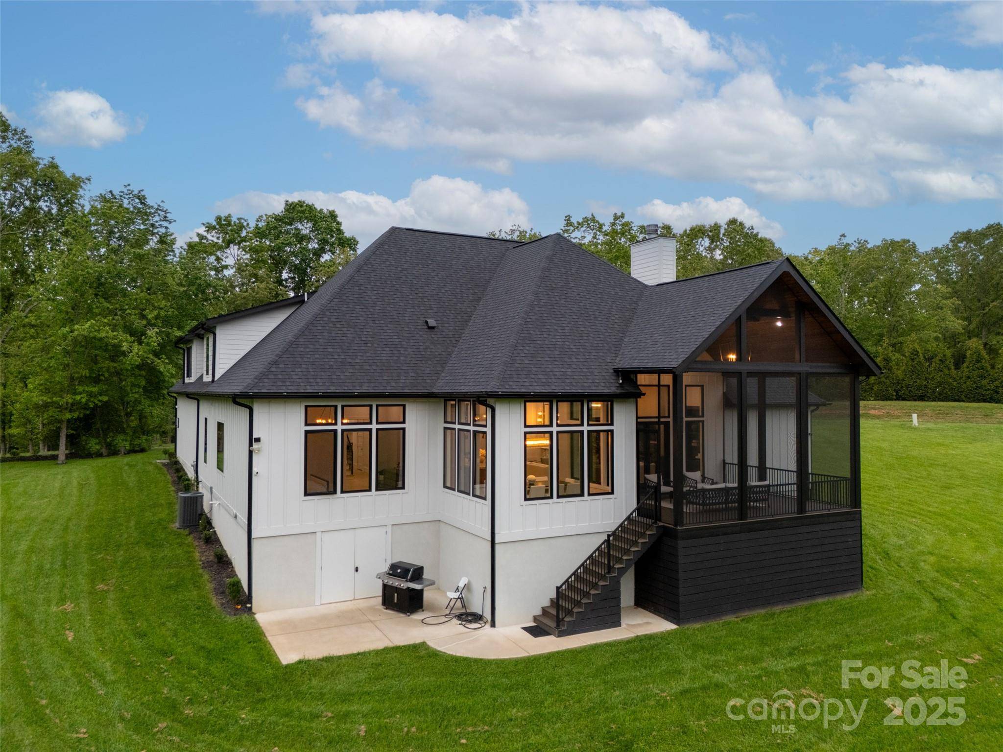 Fletcher, NC 28732,38 Thistle LN