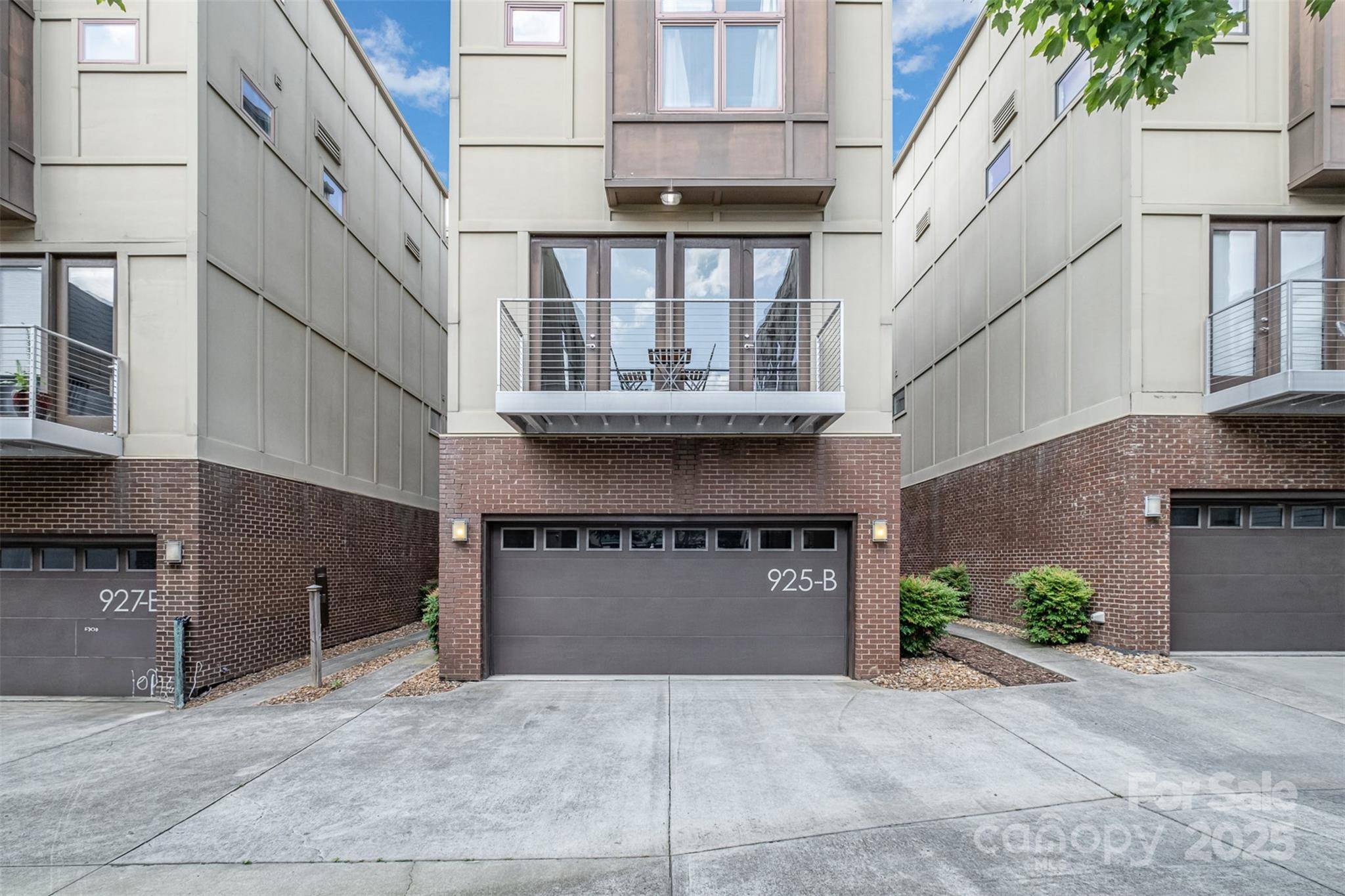 Charlotte, NC 28202,925 Westbrook DR #B
