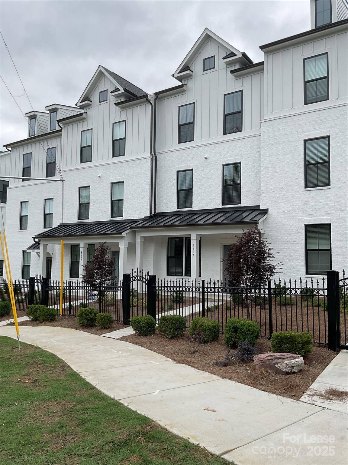 Charlotte, NC 28226,4232 Alexander View DR