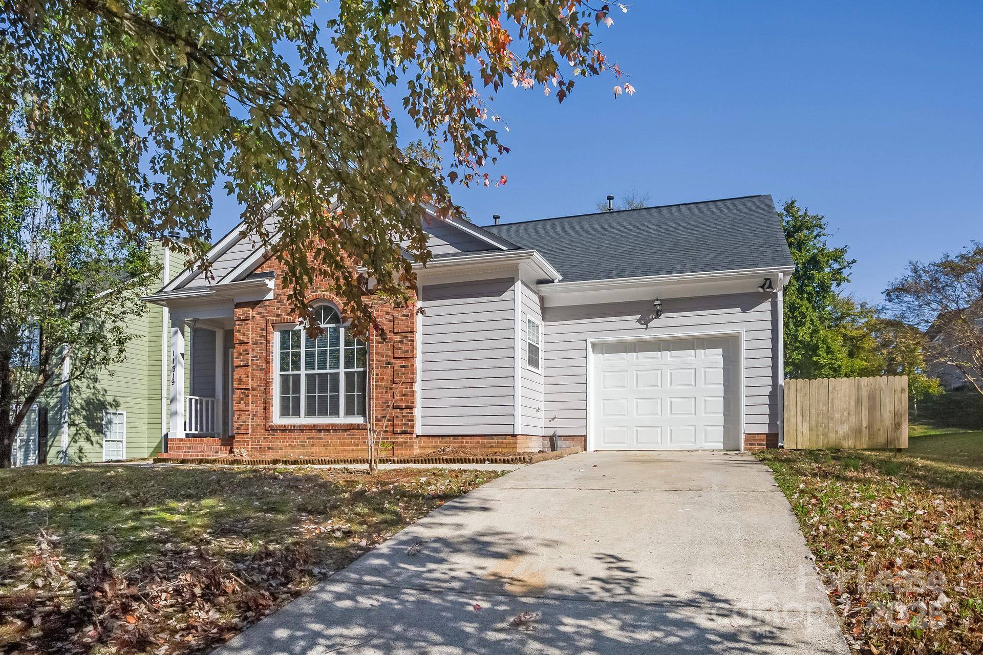 Charlotte, NC 28215,11319 Clayford RDG