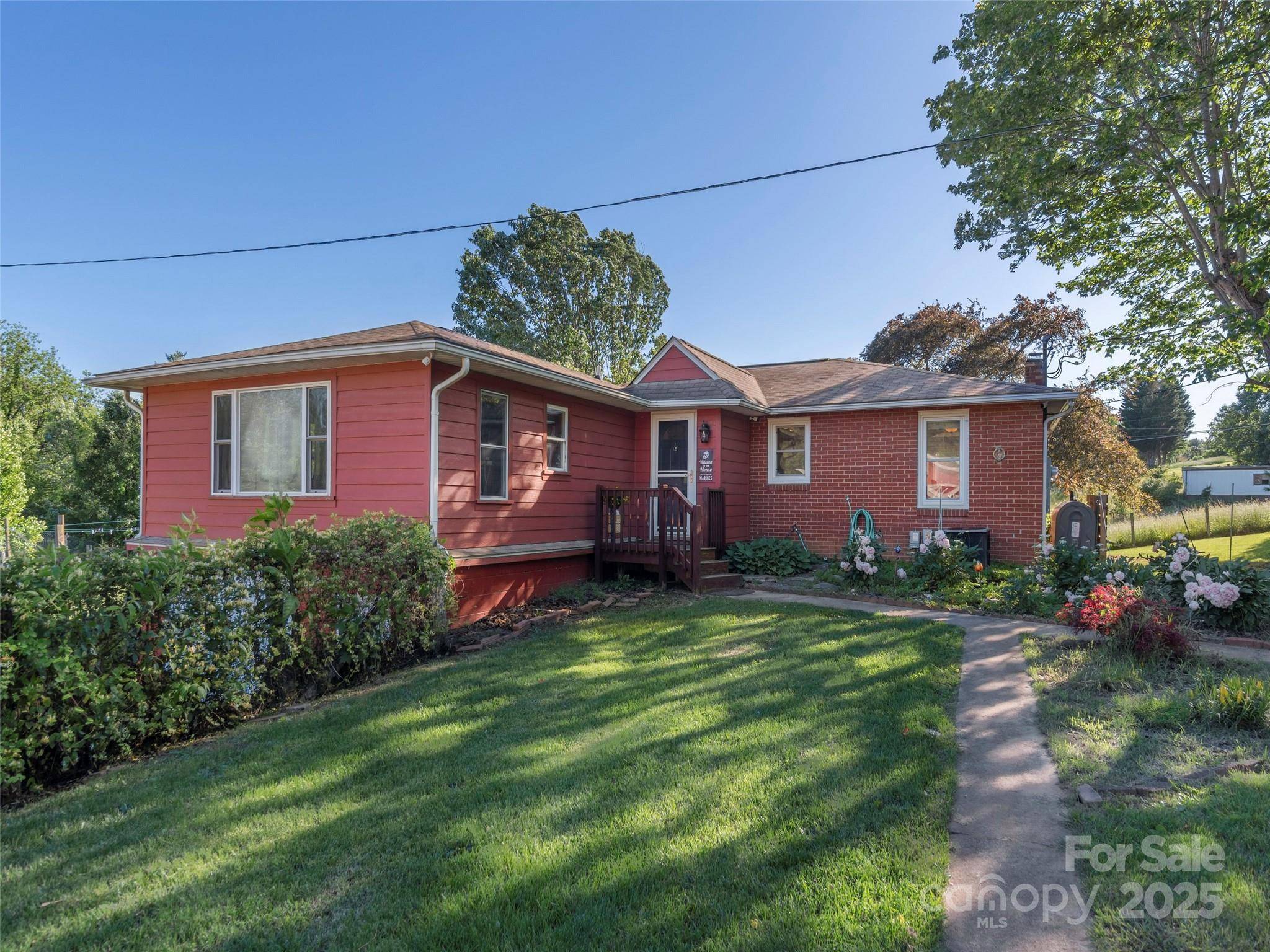 Clyde, NC 28721,78 Hardin LN