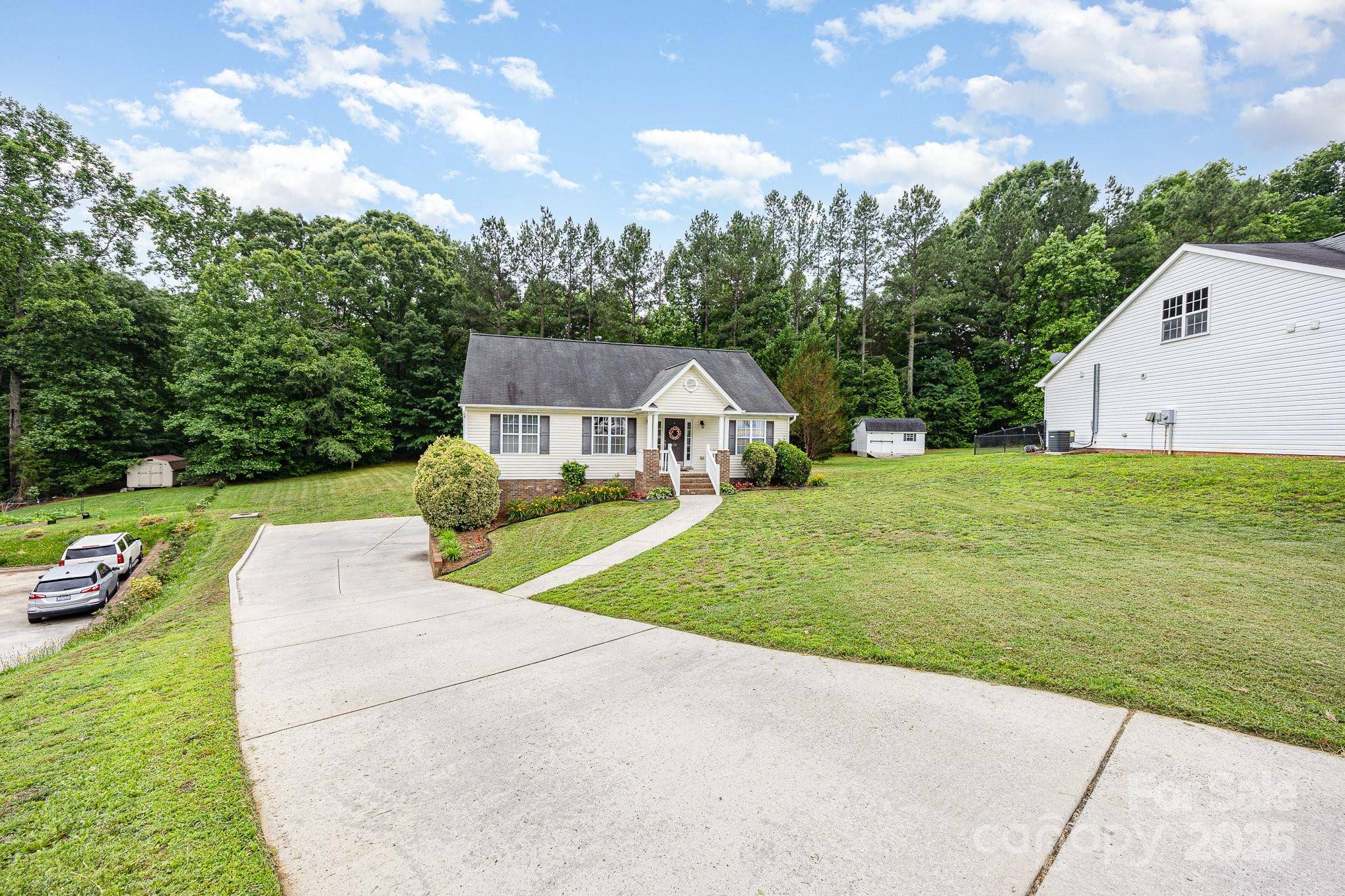 Linwood, NC 27299,426 Carriage LN