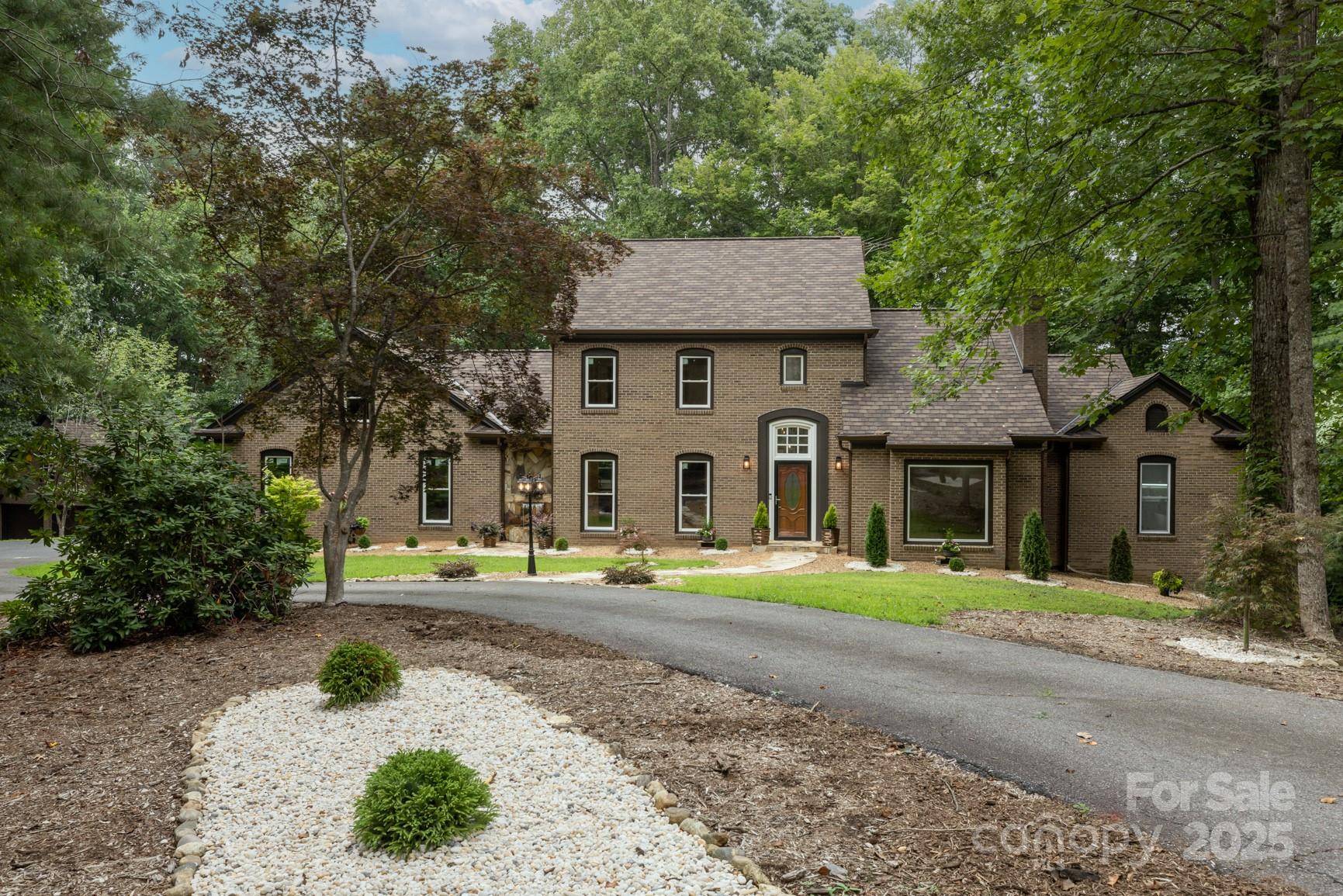 Wilkesboro, NC 28697,455 Old Farms RD