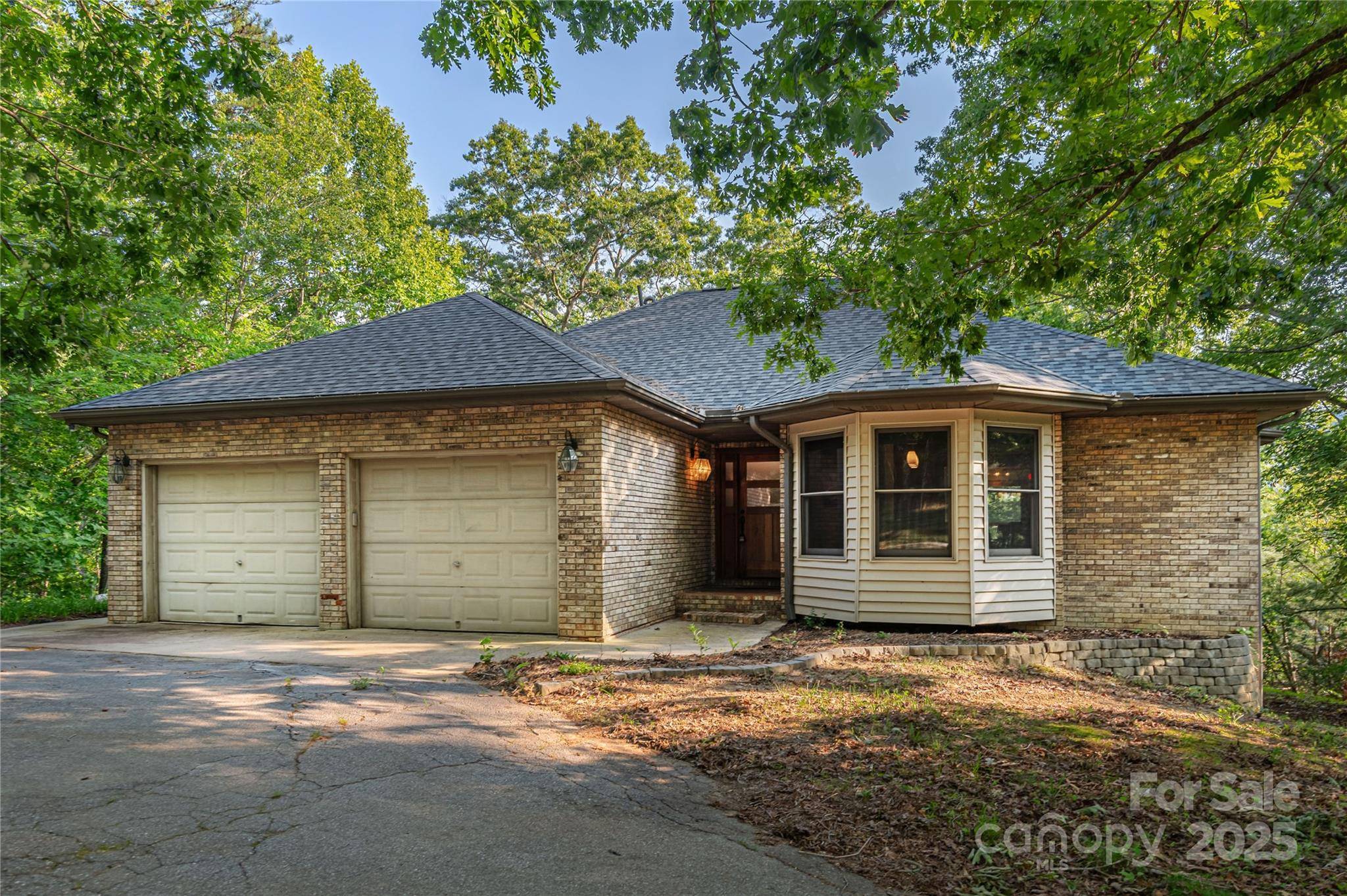 Fairview, NC 28730,1227 Brush Creek CIR