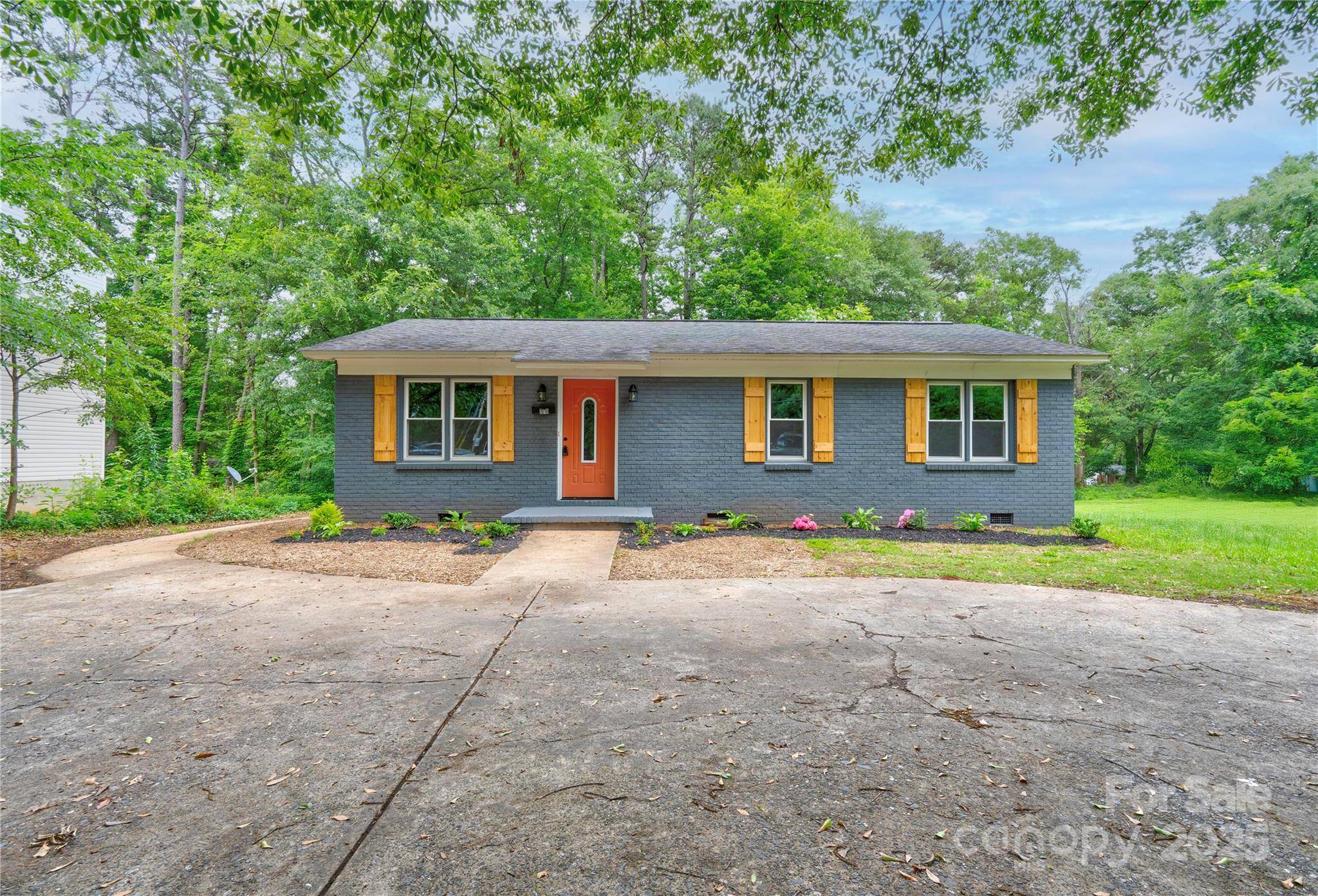 Shelby, NC 28150,1010 Fallston RD