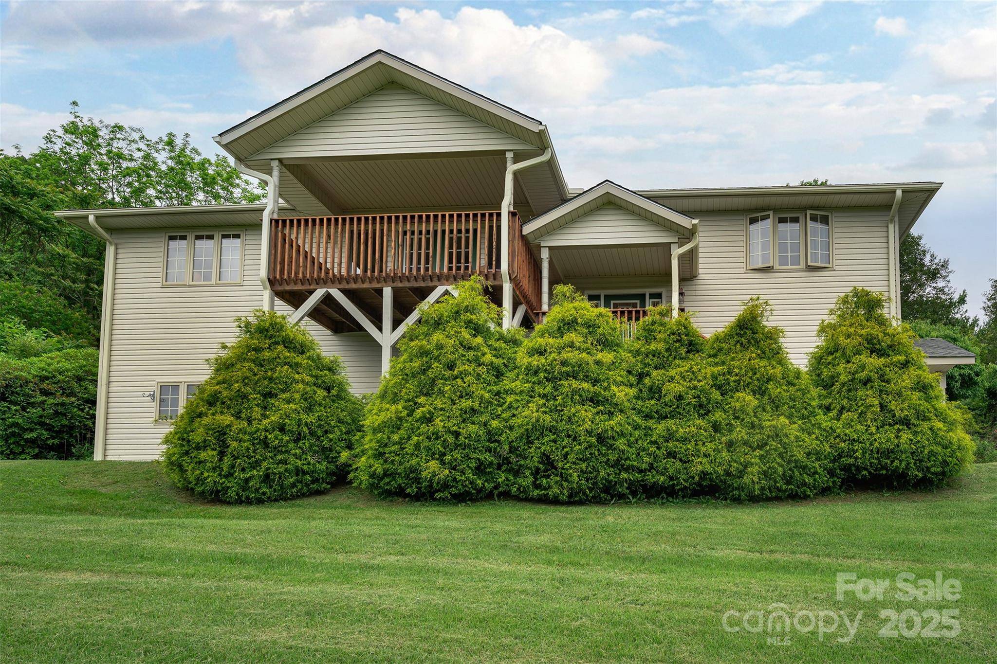 Waynesville, NC 28786,59 Grace Ridge RD #13-3