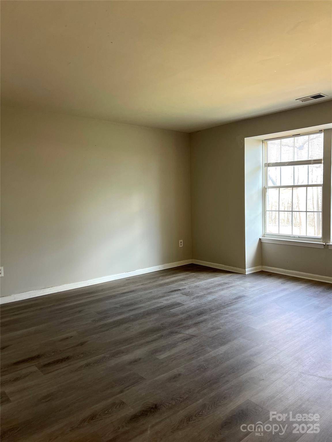 Charlotte, NC 28213,1645 Arlyn CIR #F