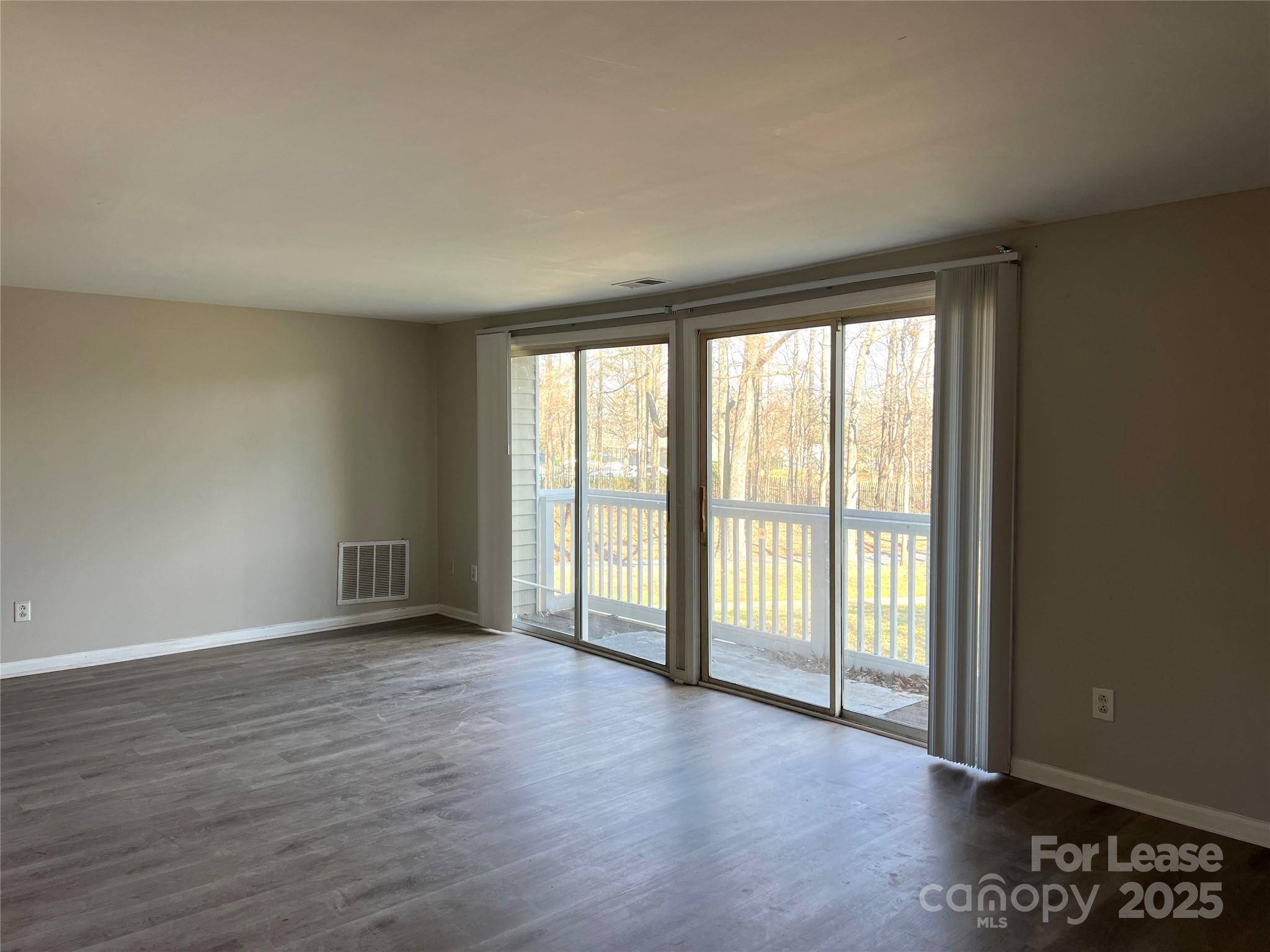 Charlotte, NC 28213,1645 Arlyn CIR #F