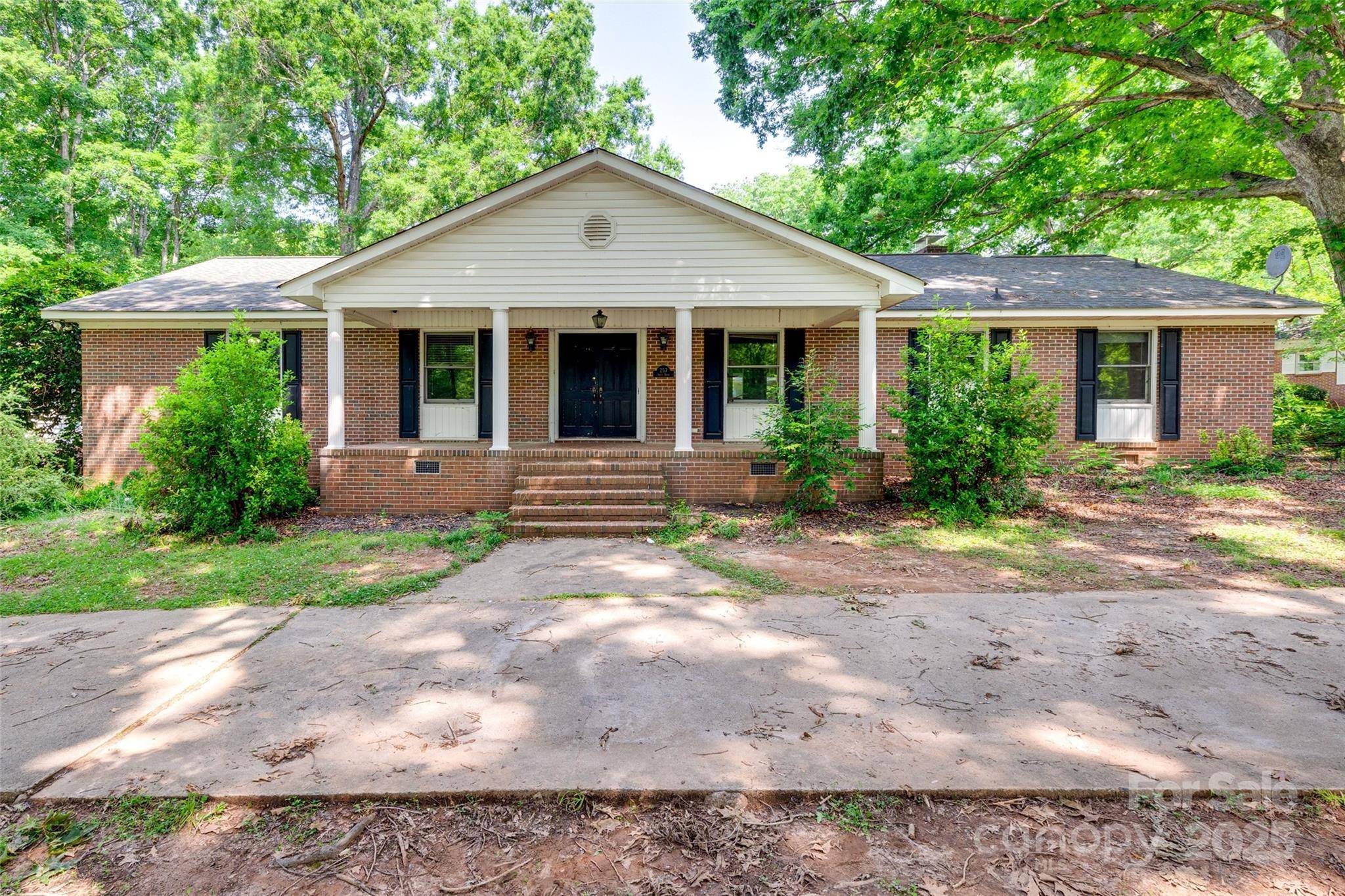 York, SC 29745,257 Amity DR