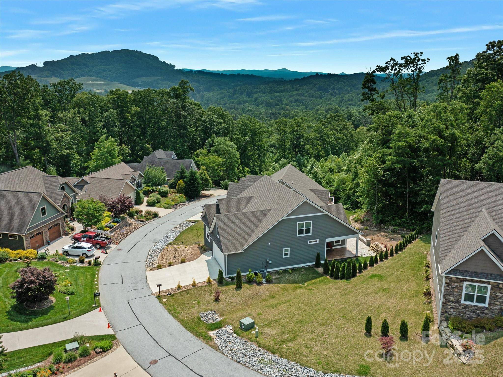Hendersonville, NC 28791,241 Millbrae LOOP