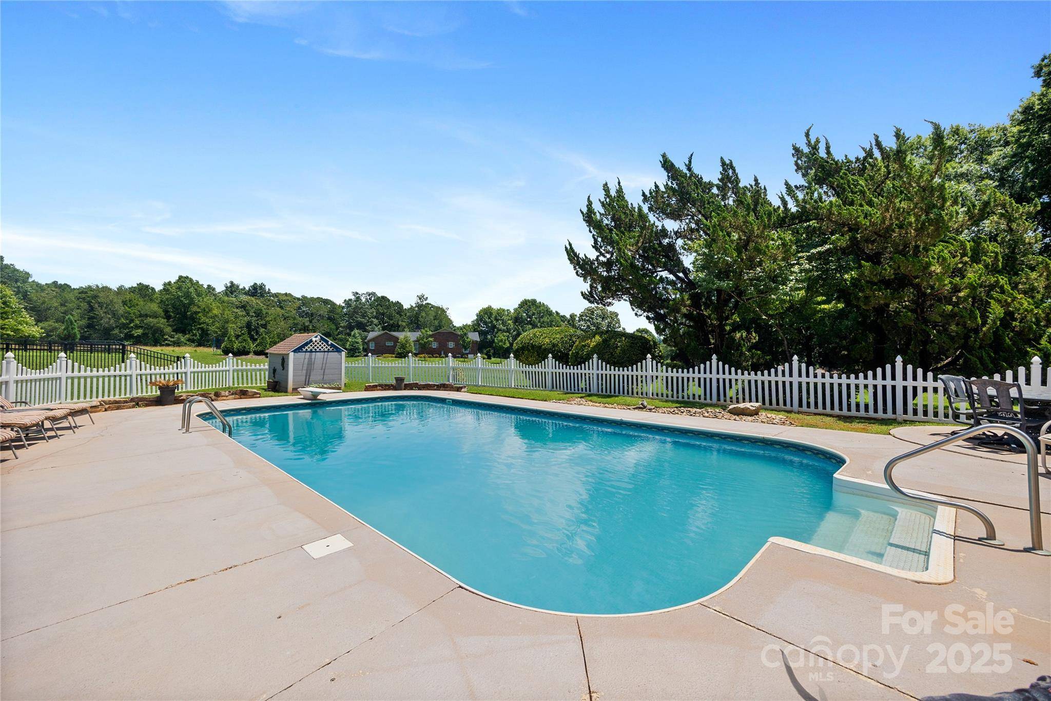 Mooresville, NC 28117,205 Harwell RD