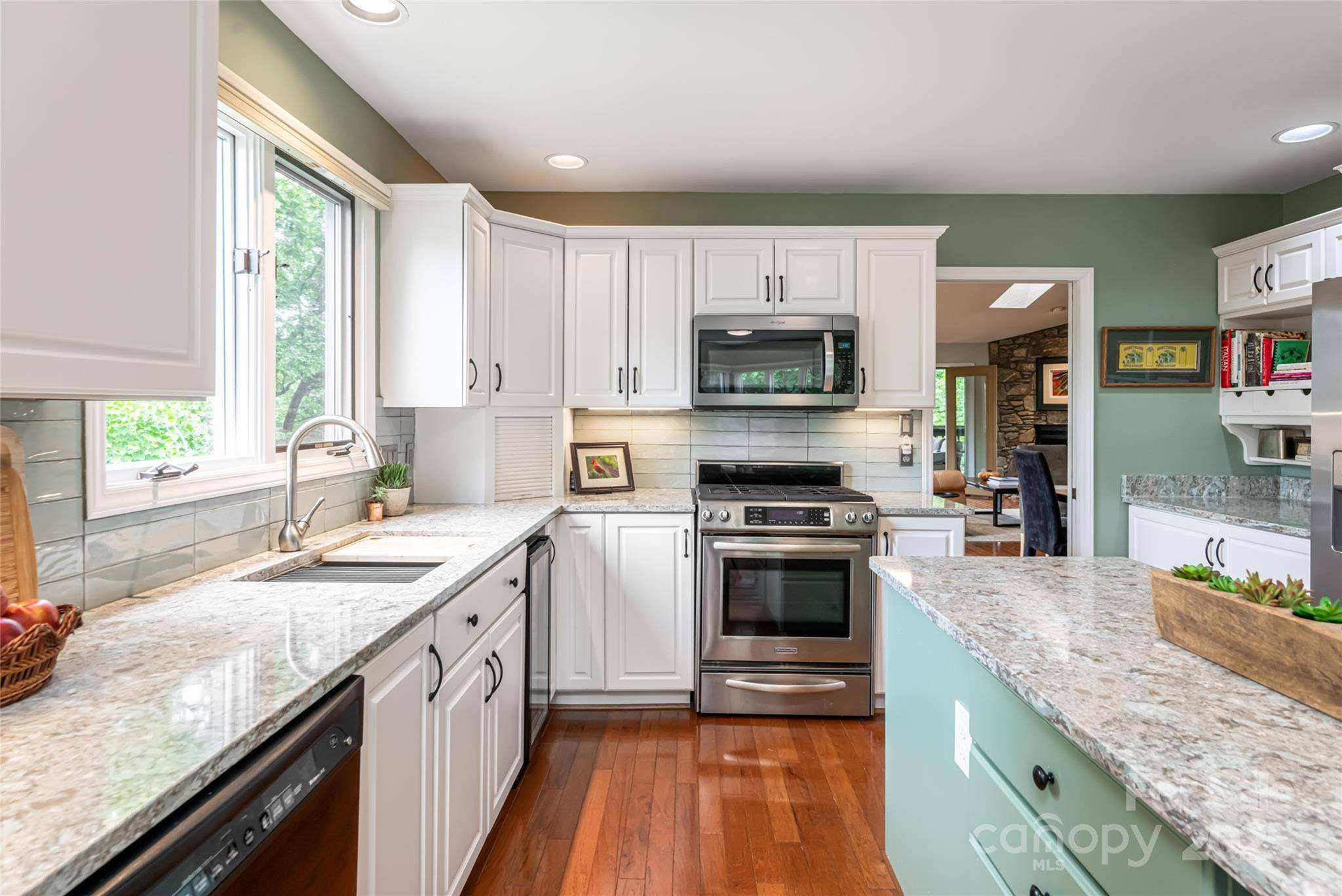 Asheville, NC 28804,3701 Timber TRL