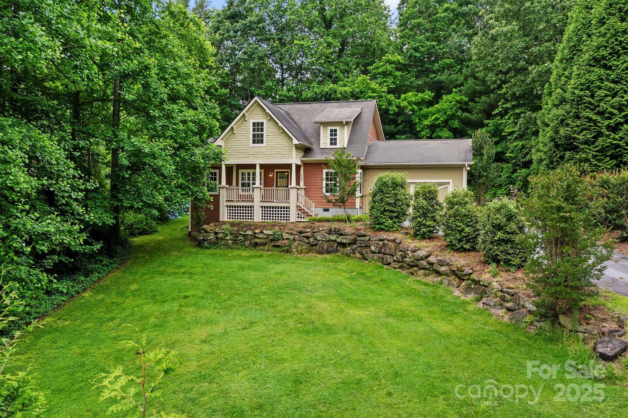 Hendersonville, NC 28739,508 Fairway DR