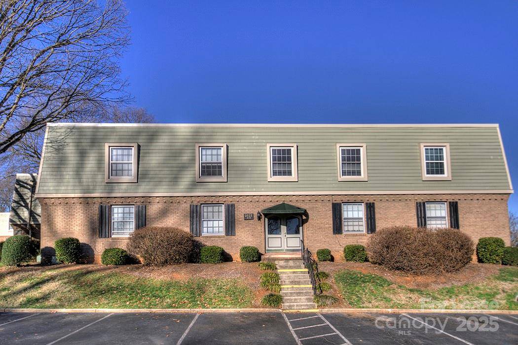 Charlotte, NC 28209,2622 Park RD #C