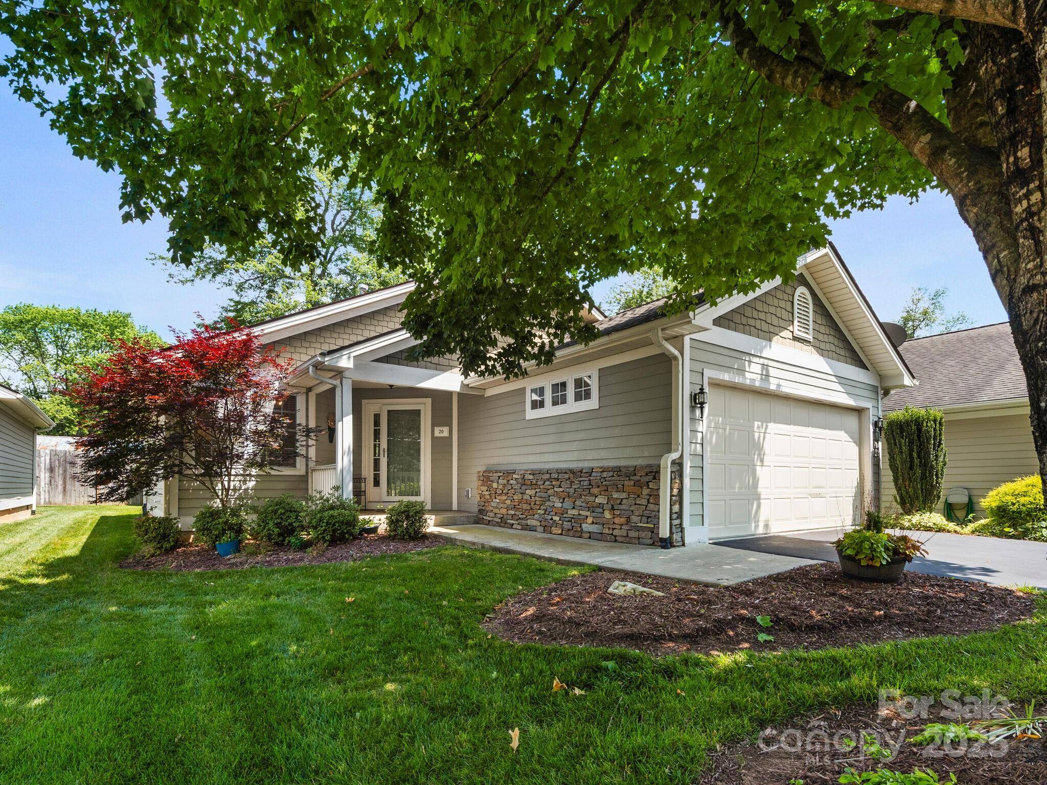 Etowah, NC 28729,20 E Fairway View CT