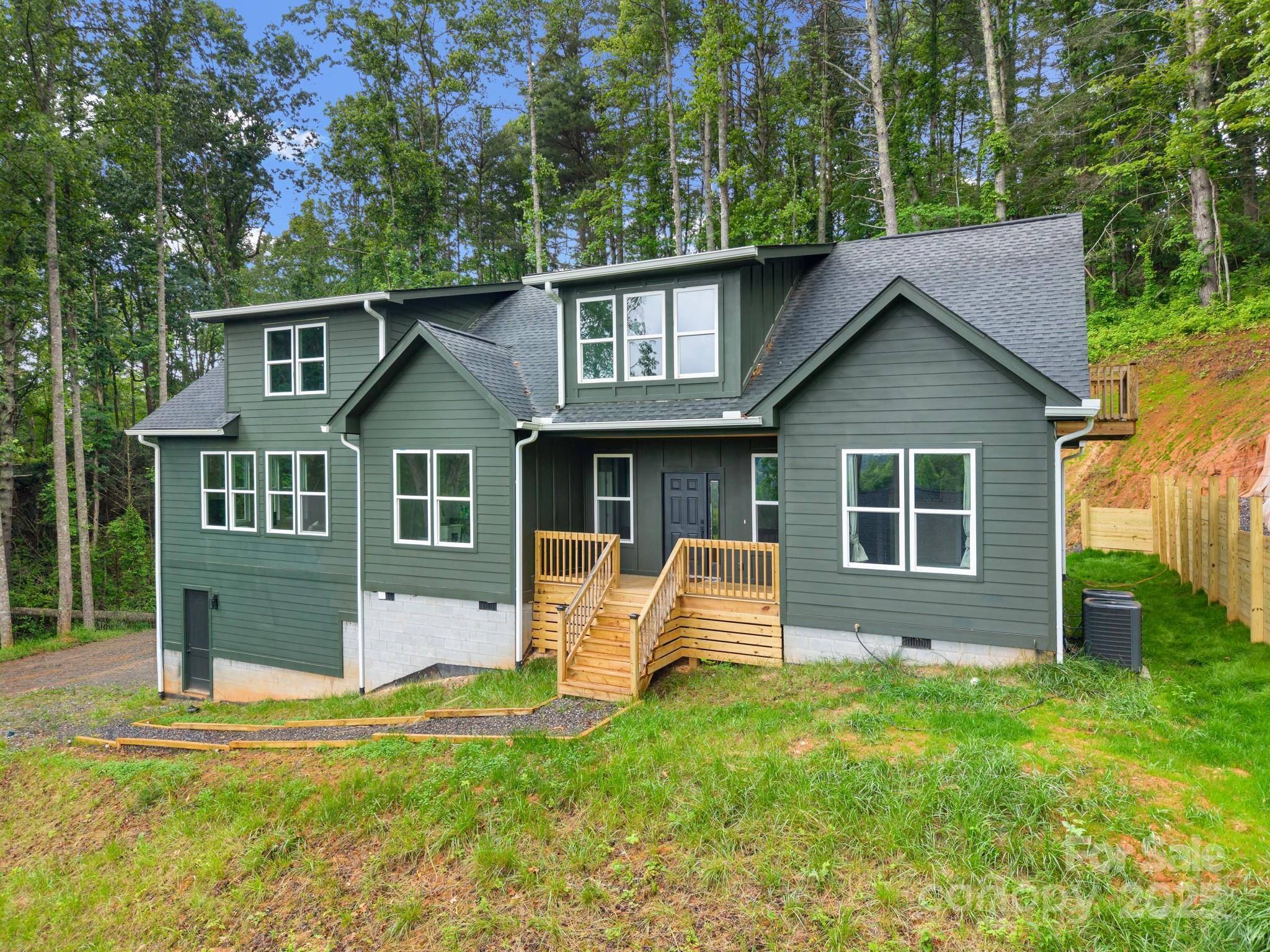Leicester, NC 28748,32 Gudger RD