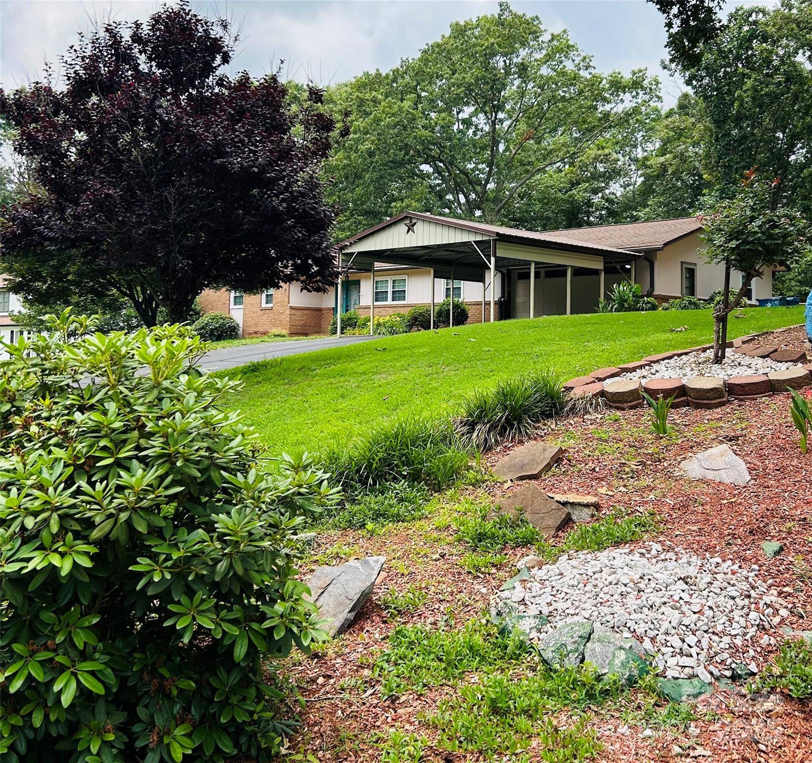 Hickory, NC 28601,2326 Horseshoe Bend RD NE