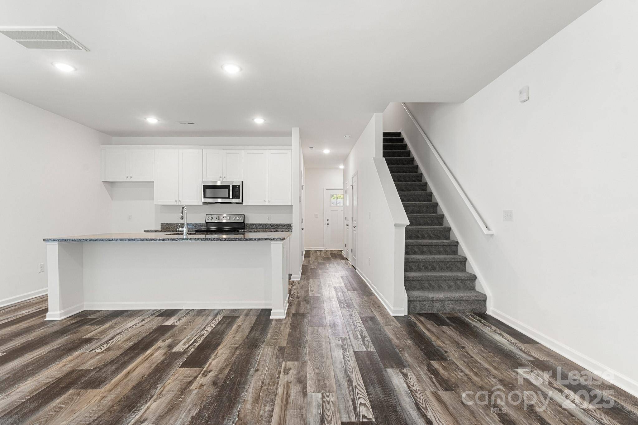 Cherryville, NC 28021,112 Angle ST