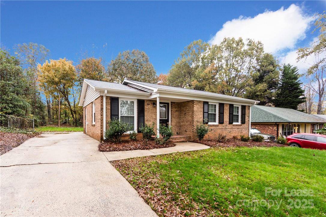 Charlotte, NC 28215,5420 Larewood DR
