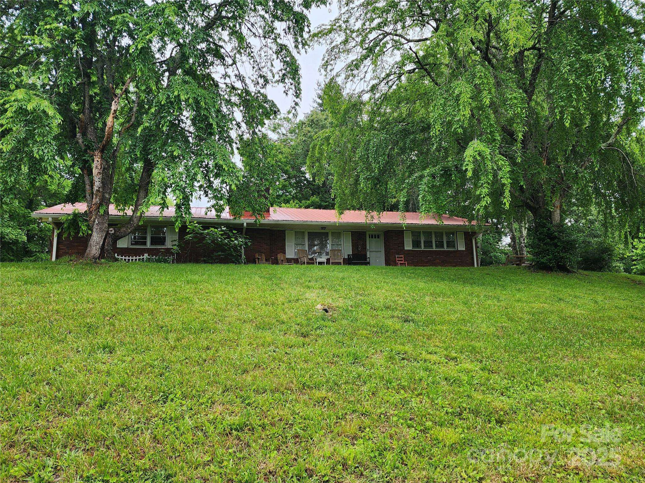 Hays, NC 28635,981 Dehart Community Center RD