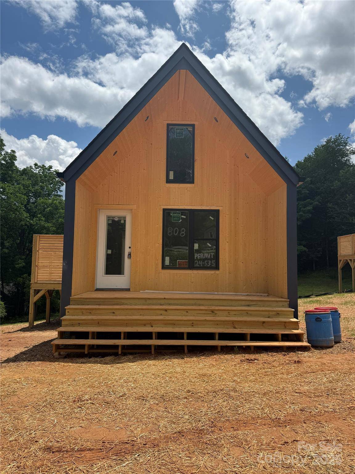 Waynesville, NC 28786,798 Country Club DR