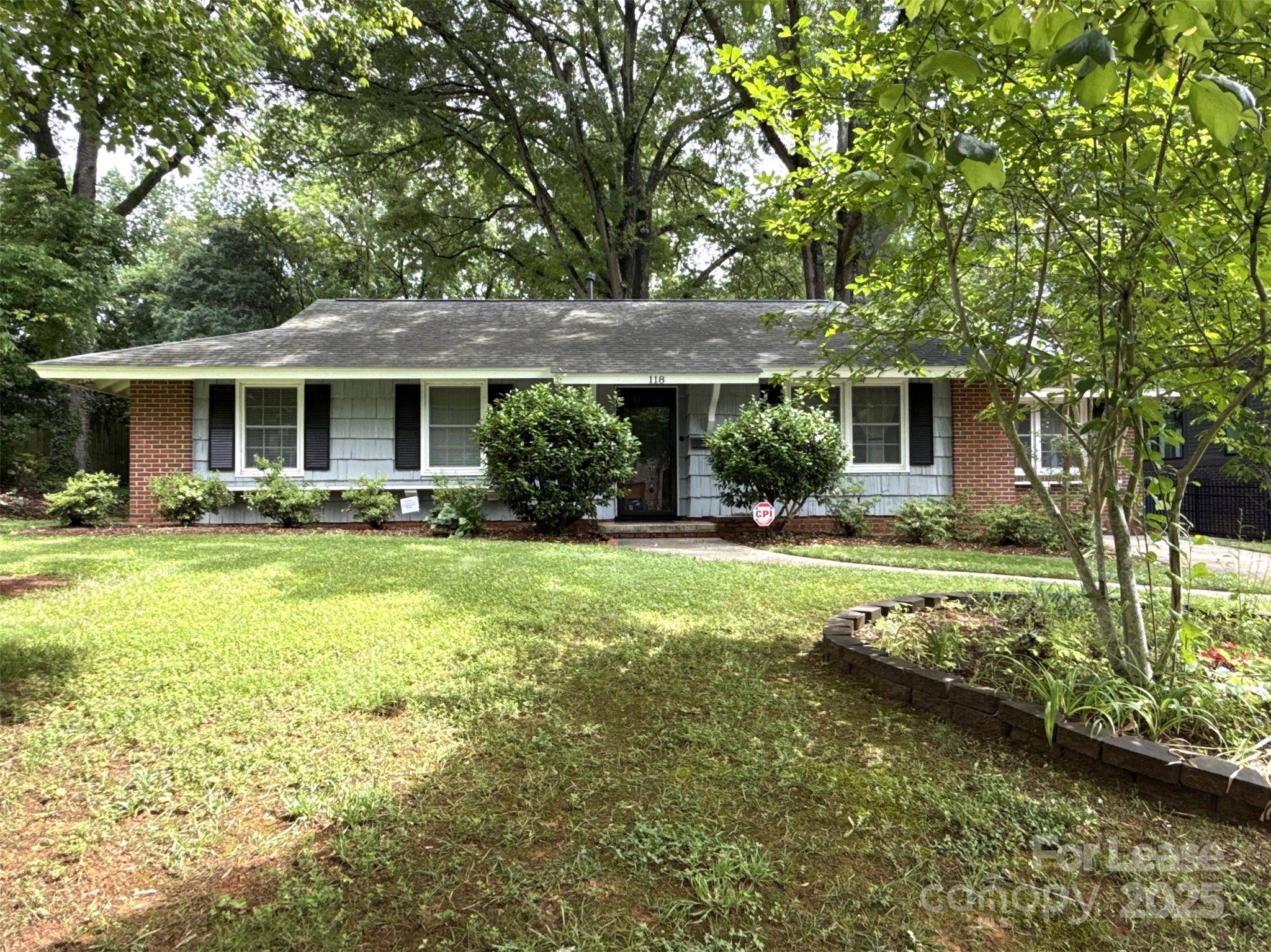 Charlotte, NC 28209,118 Manning DR