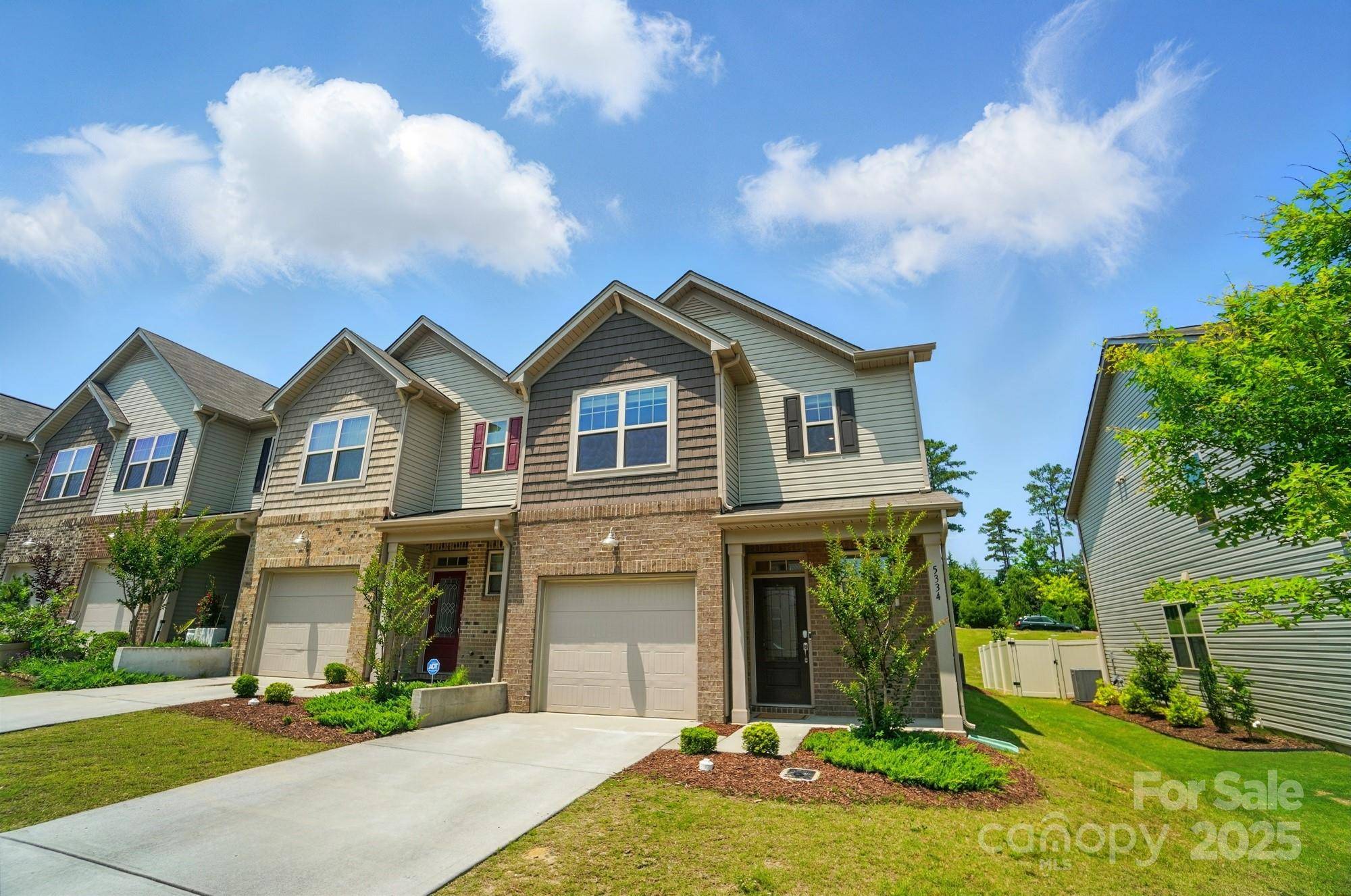 Fort Mill, SC 29707,5334 Orchid Bloom DR