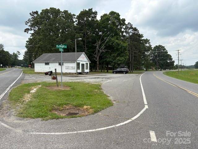 Kings Mountain, NC 28086,663 OAK GROVE RD
