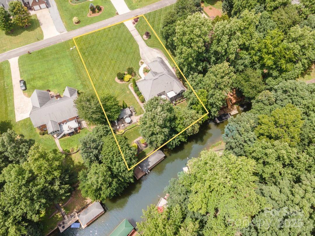 Shelby, NC 28150,145 Waterwood DR