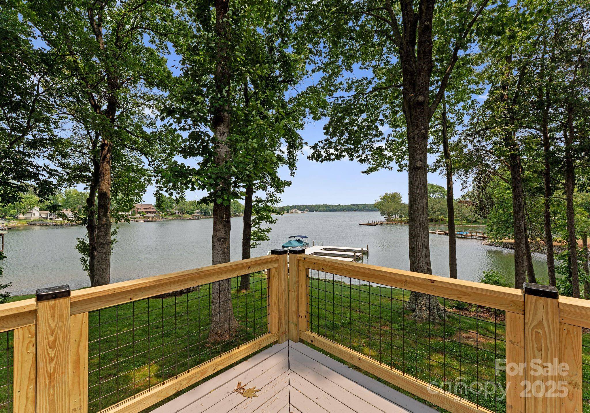 Sherrills Ford, NC 28673,5075 Lakeview CIR