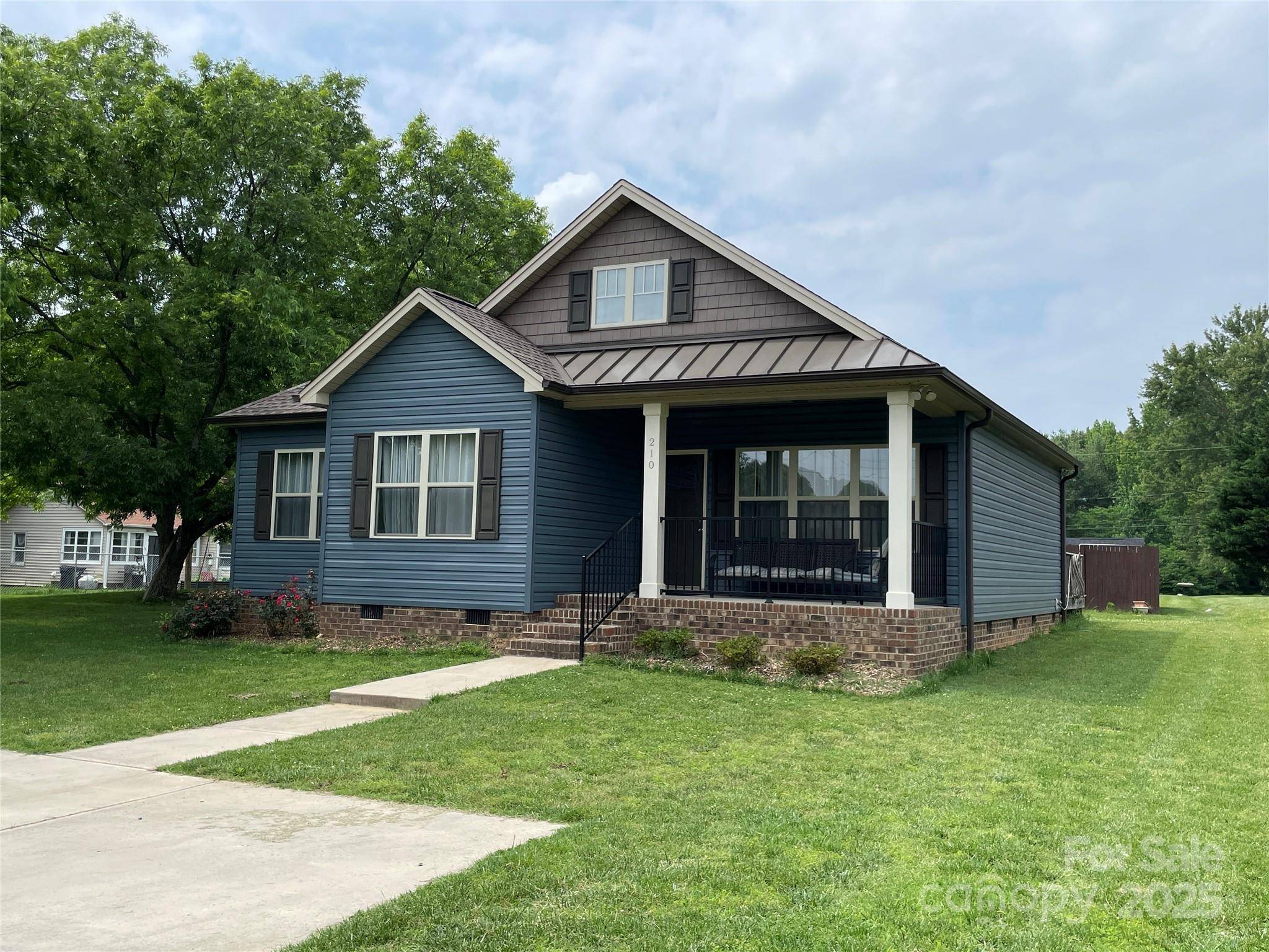 Stanley, NC 28164,210 Rhyne ST