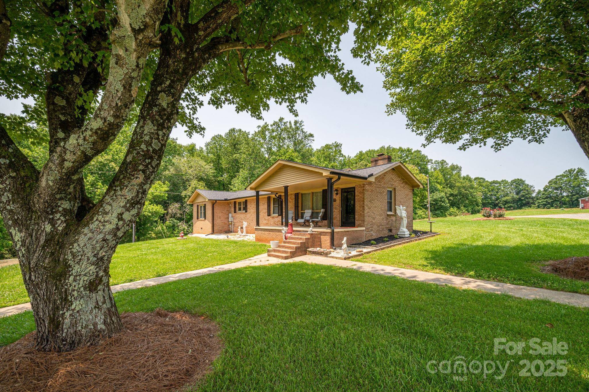 Lincolnton, NC 28092,5958 Hoover Elmore RD