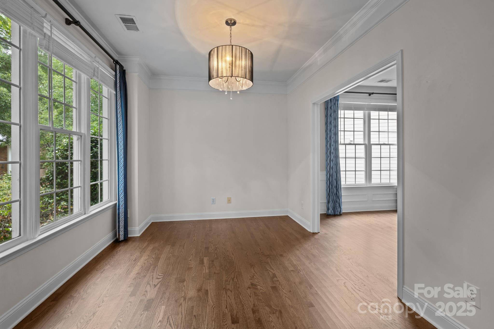 Charlotte, NC 28205,1904 Dearmon DR