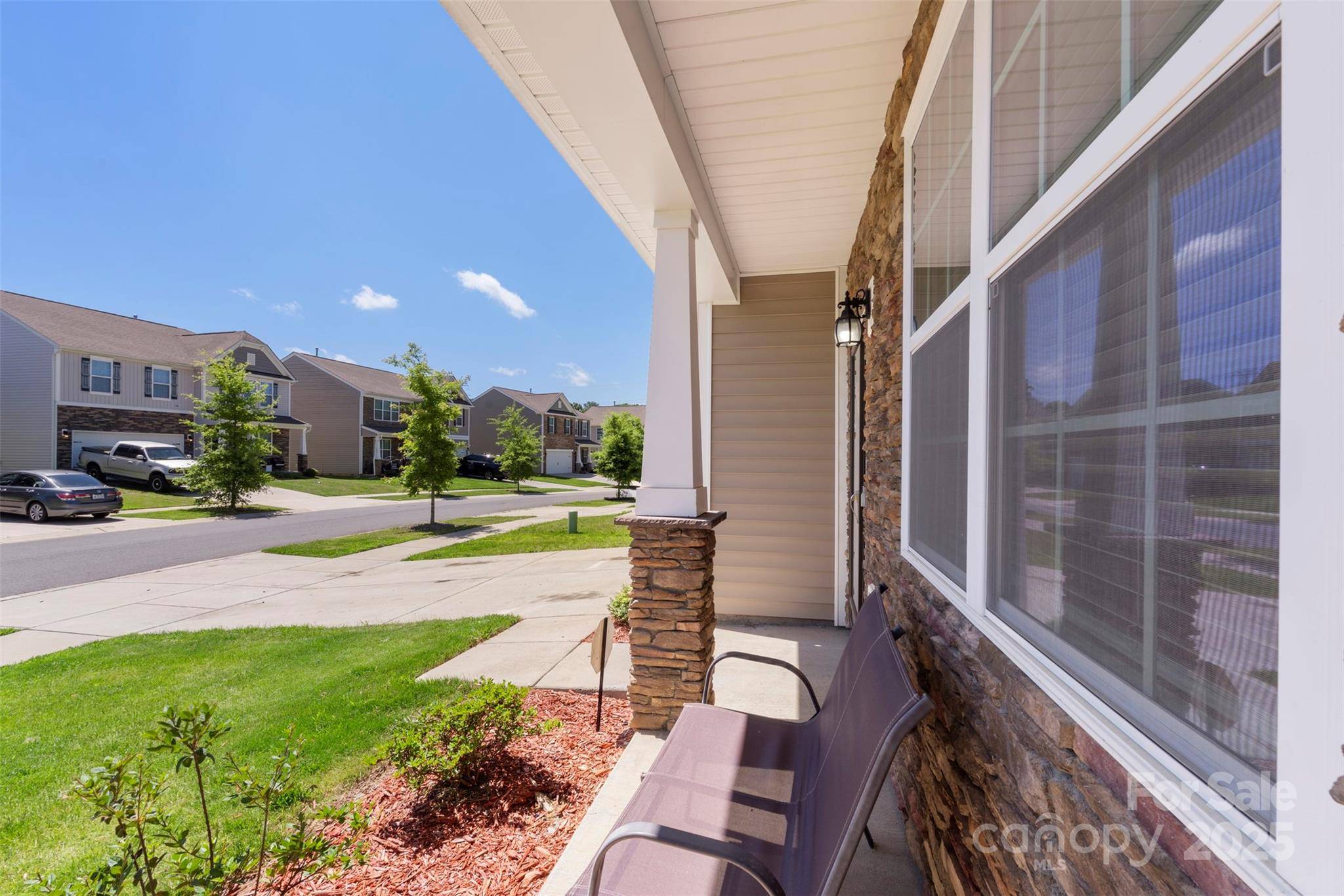 Charlotte, NC 28216,2527 Linhay DR