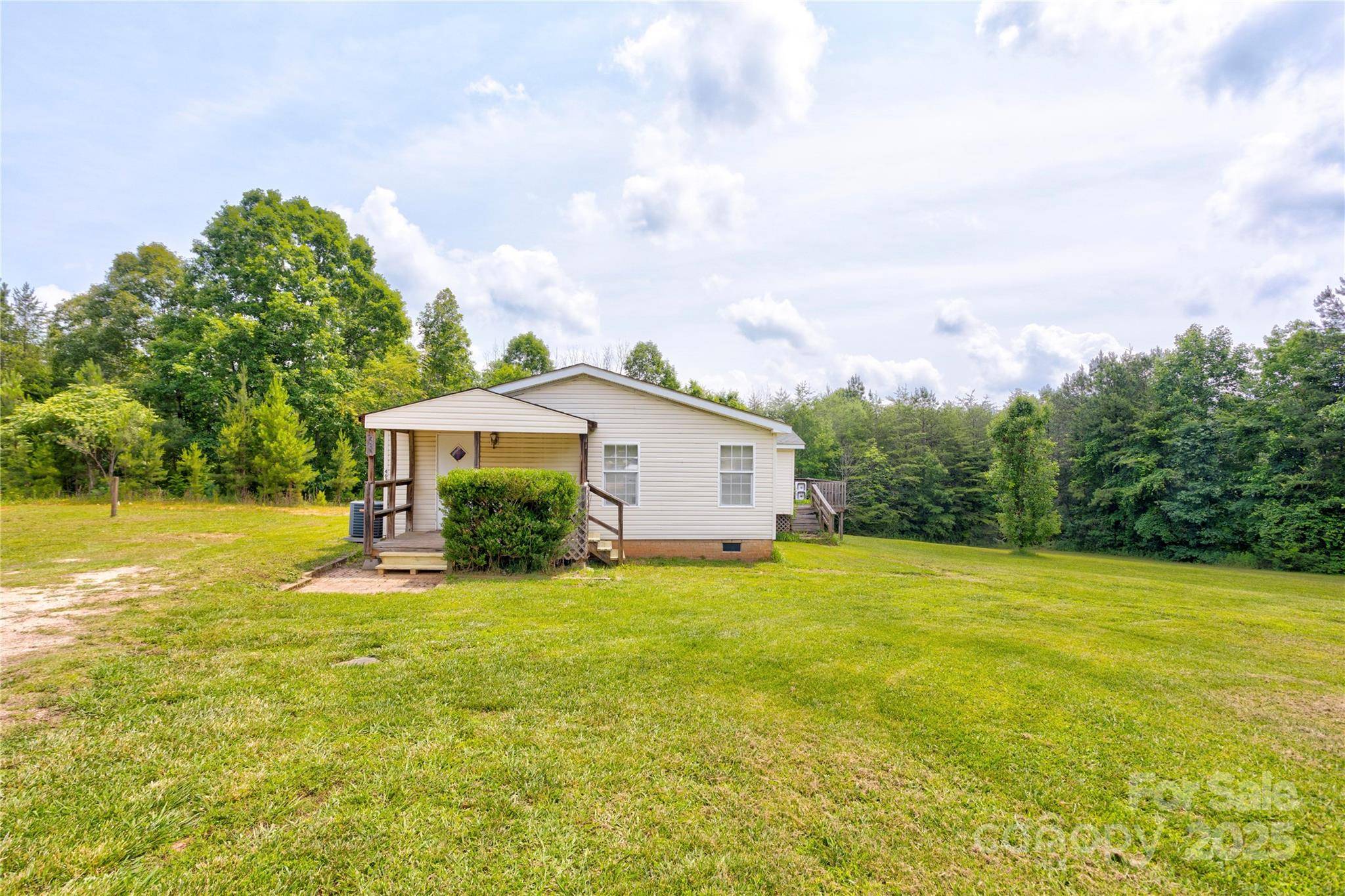 Kannapolis, NC 28083,4630 Irish Potato RD