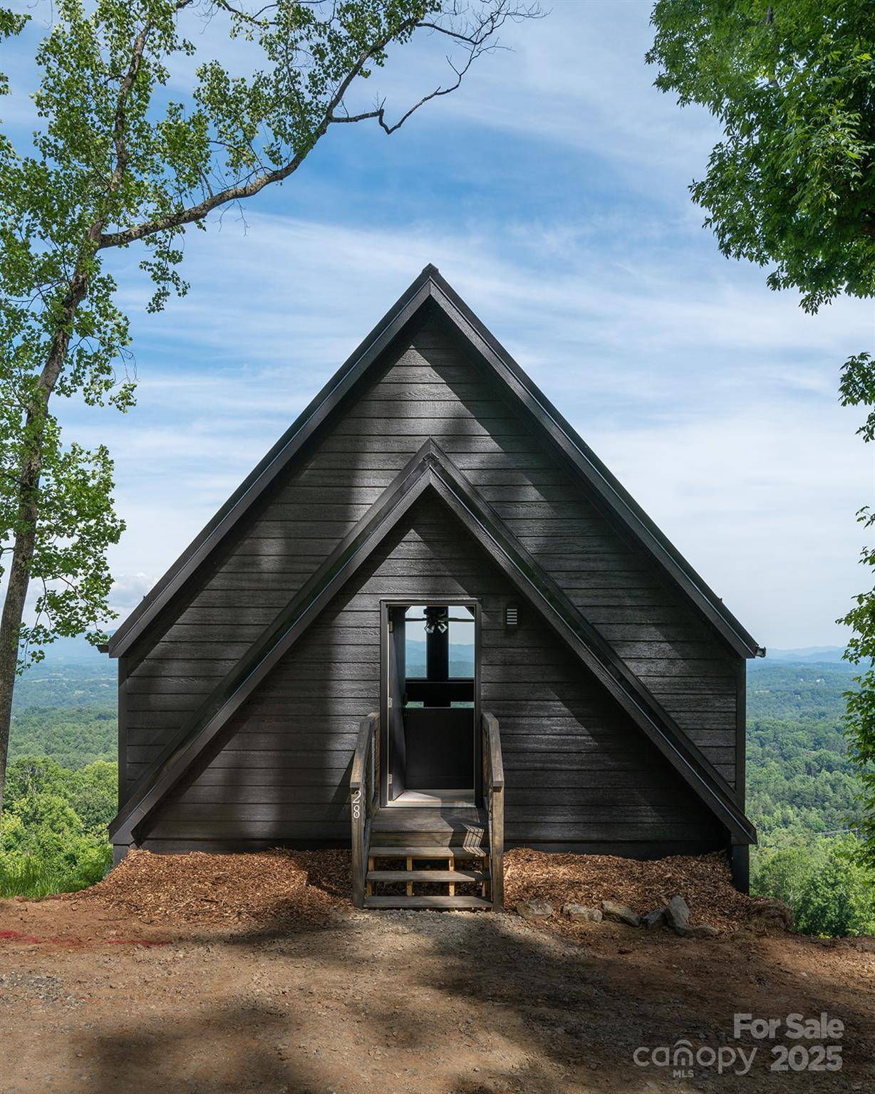 Asheville, NC 28804,75 Treehouse HVN