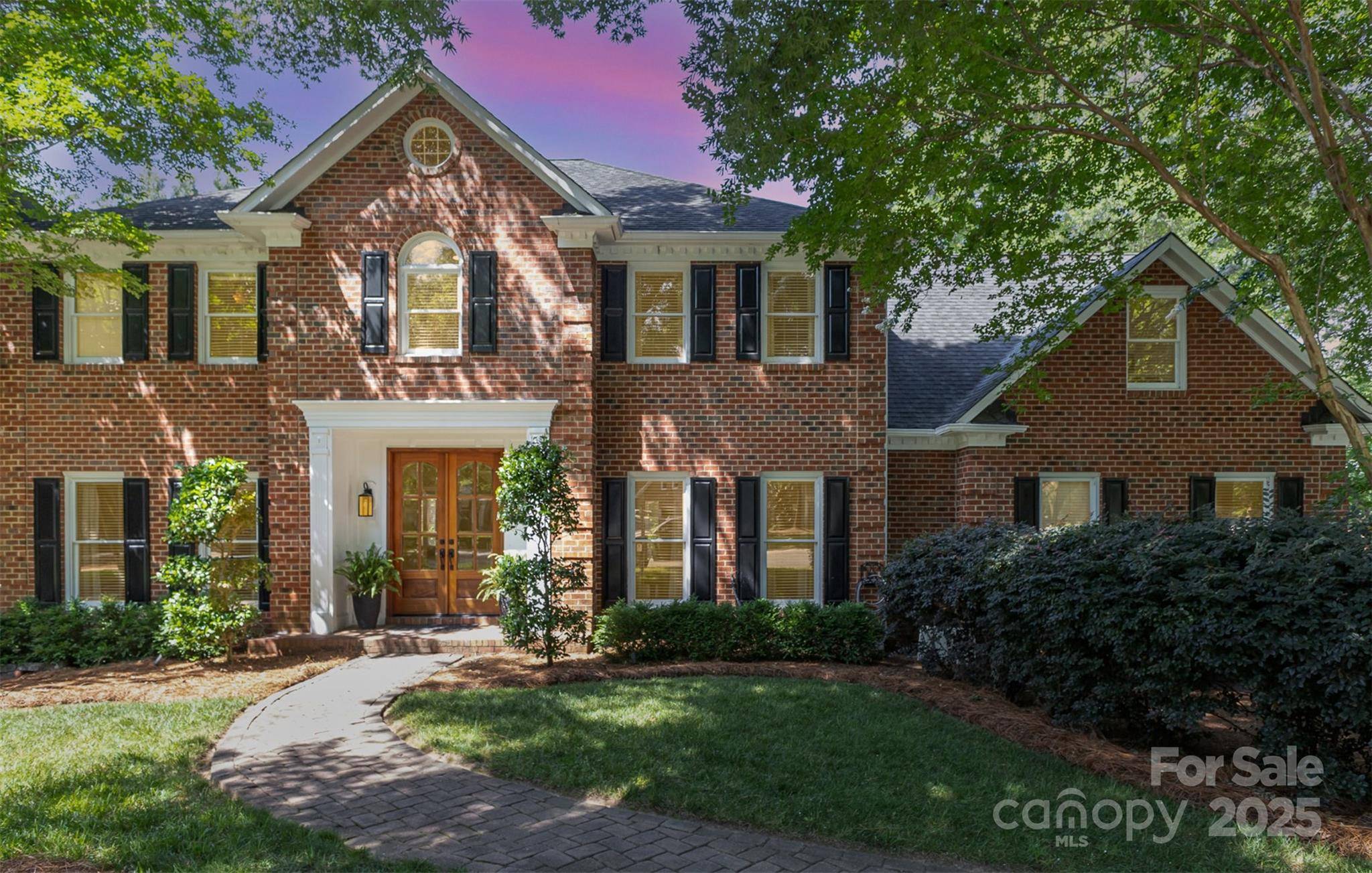 Matthews, NC 28105,905 Mangionne DR