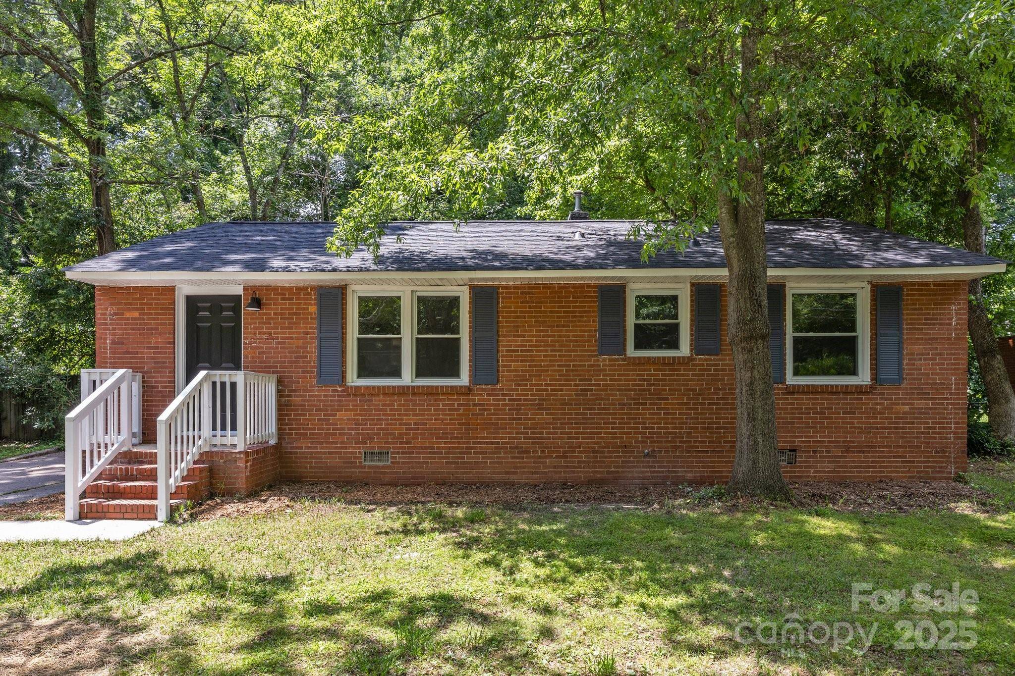 Charlotte, NC 28205,1709 Masonic DR