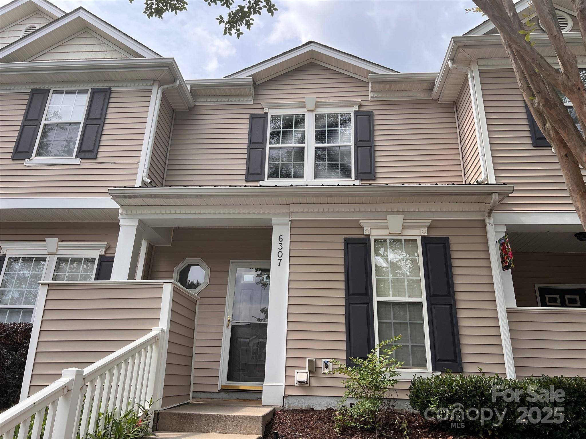 Fort Mill, SC 29707,6307 Rhodins LN