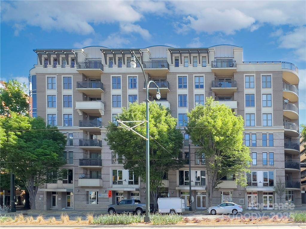Charlotte, NC 28202,718 W Trade ST #806
