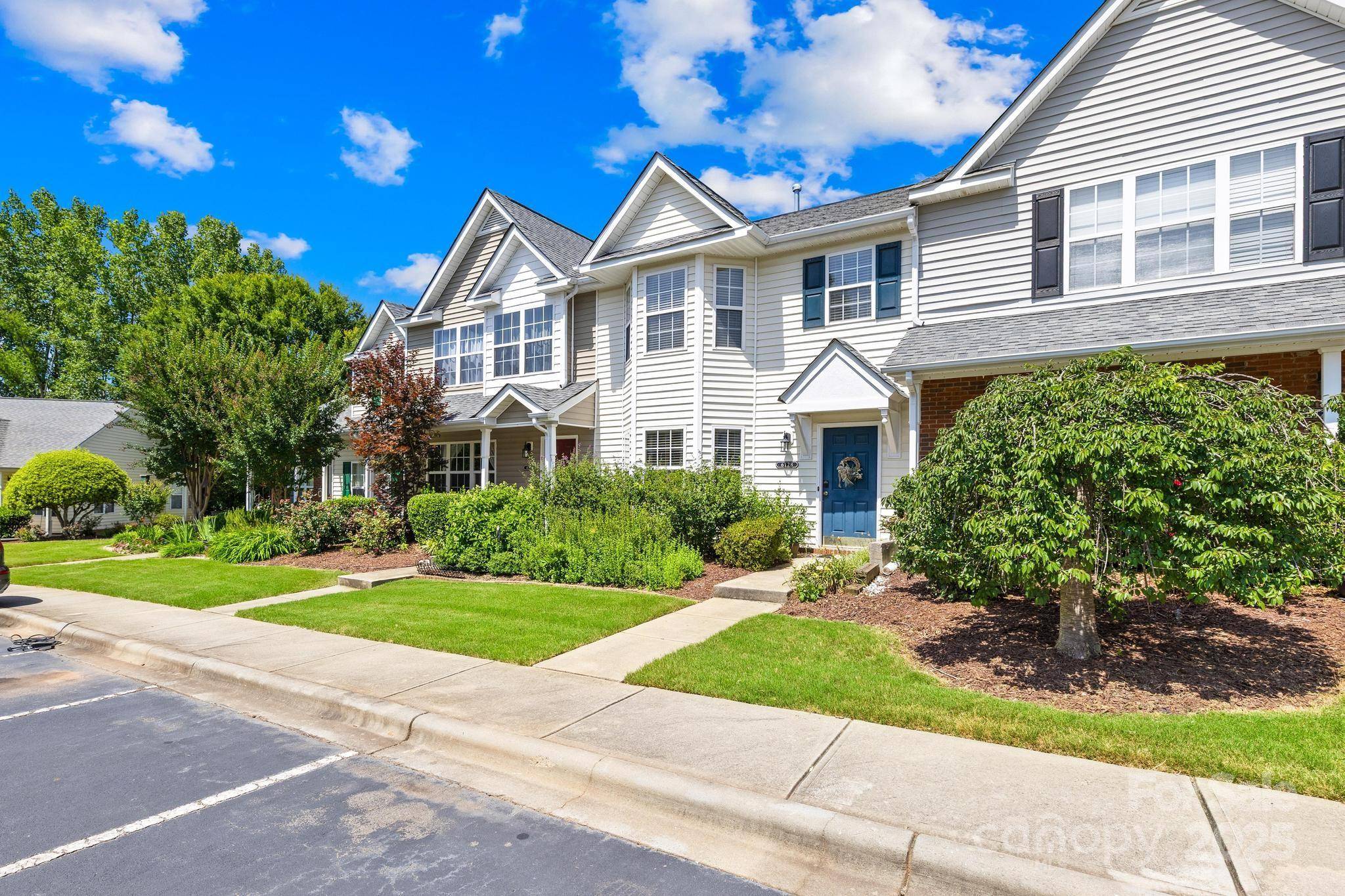 Fort Mill, SC 29707,6128 Warrior AVE