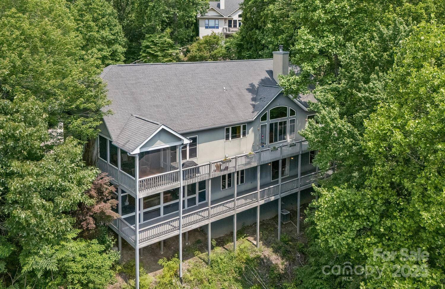 Hendersonville, NC 28739,311 Mountain Crest DR
