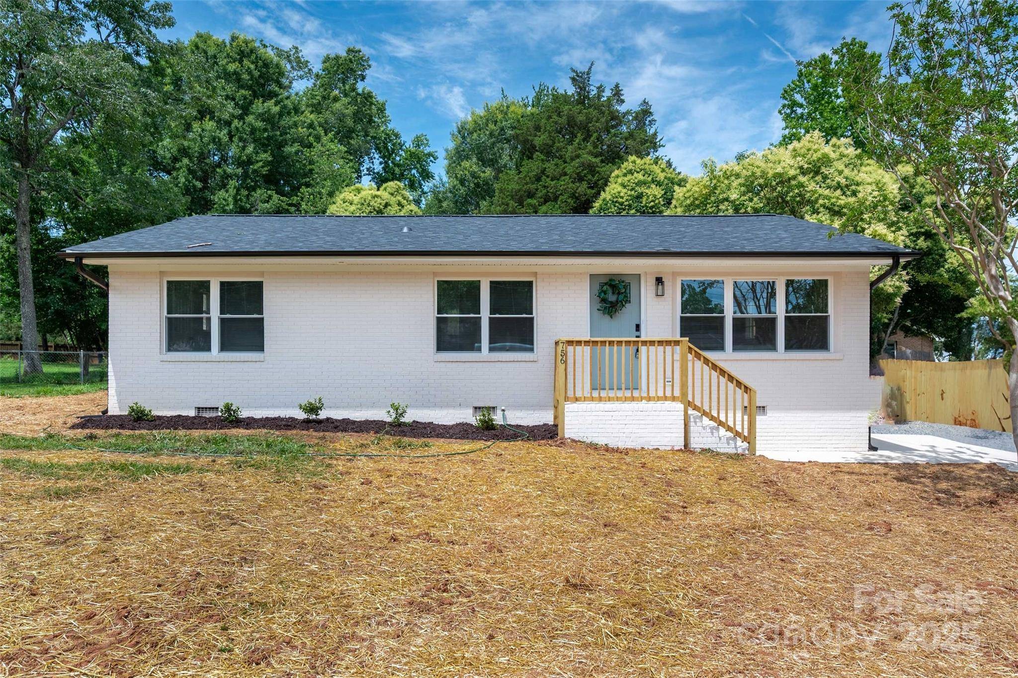 Mooresville, NC 28115,756 Logan ST