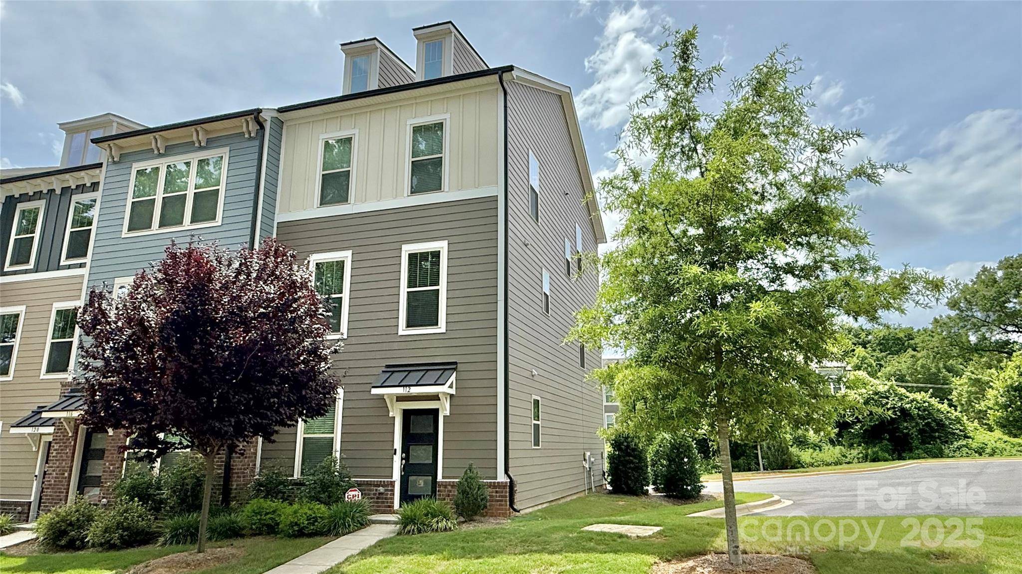 Charlotte, NC 28208,112 Judson AVE