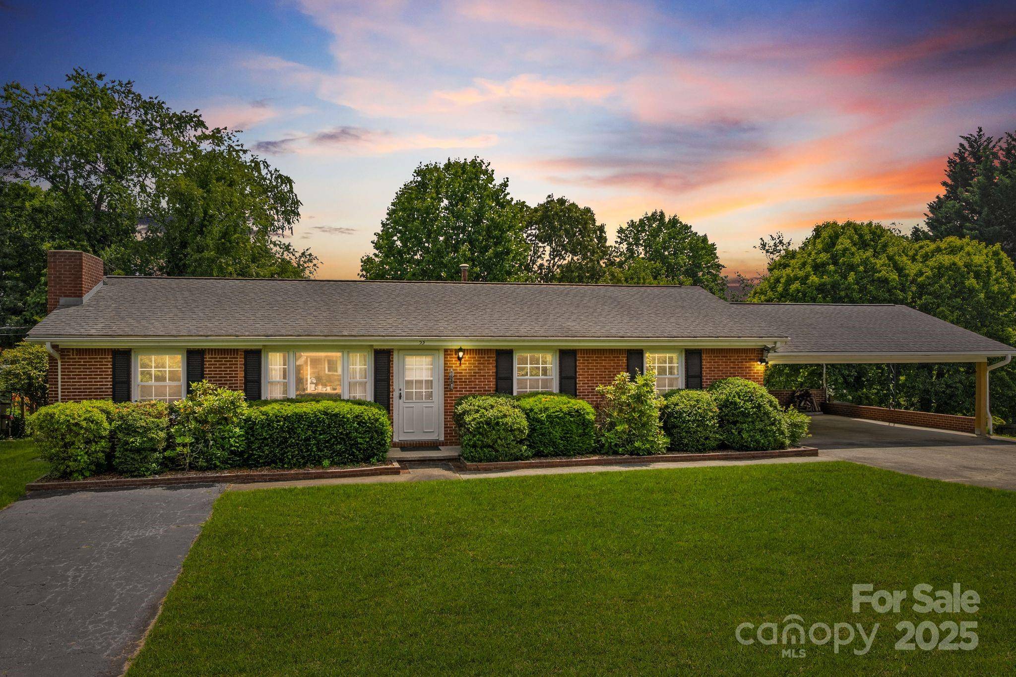 Asheville, NC 28806,53 Grandview RD