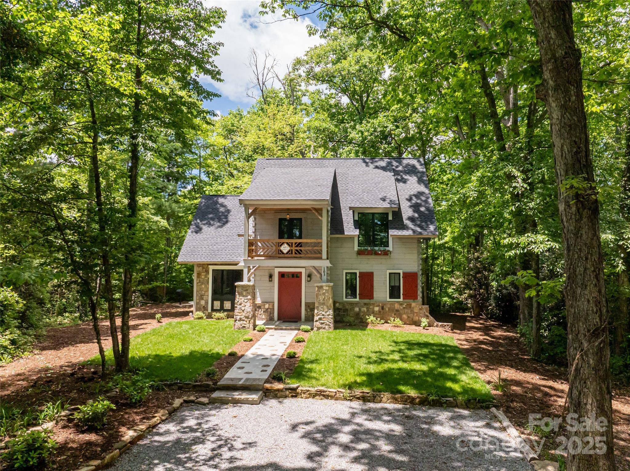 Hendersonville, NC 28792,103 Blue Sky LN