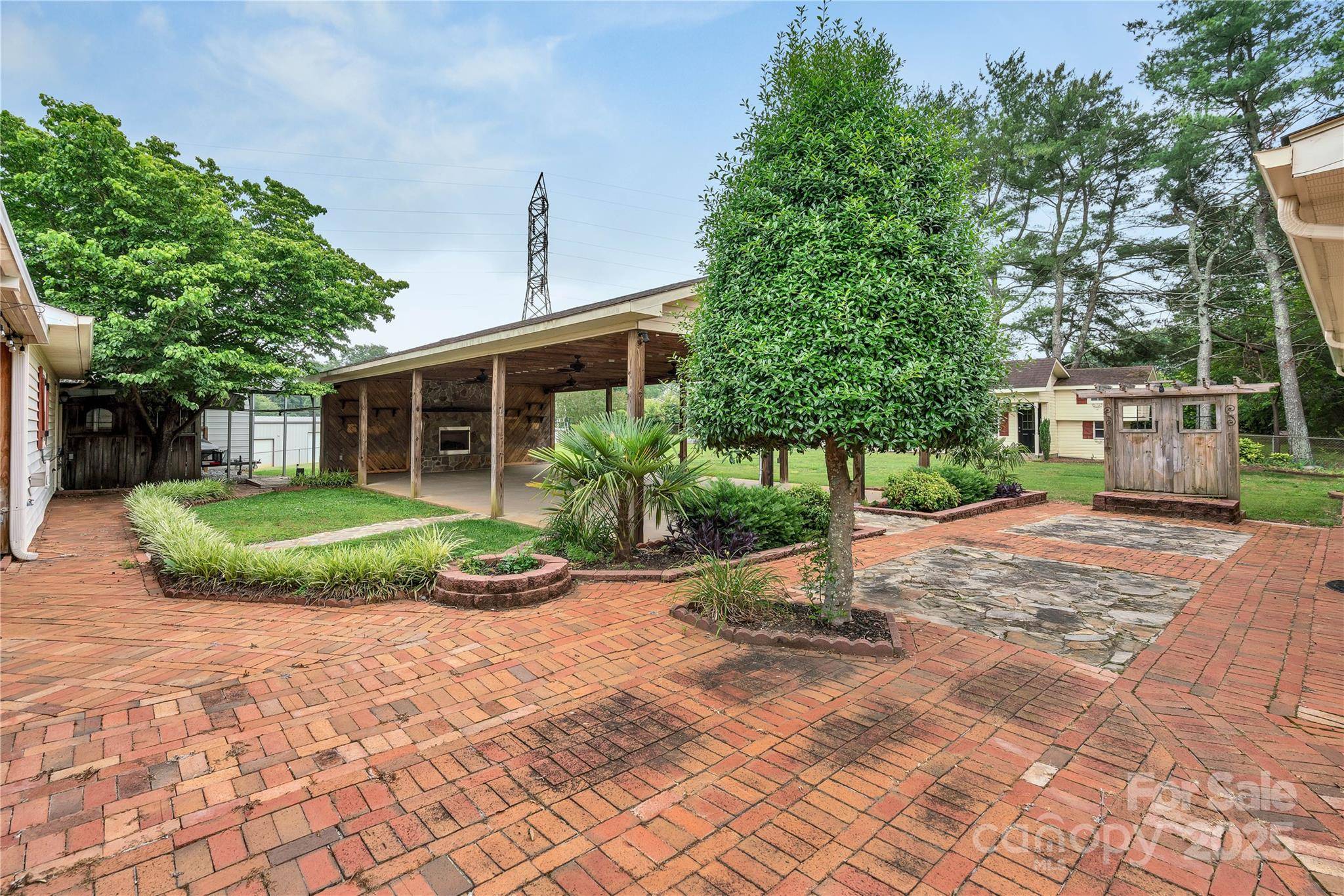 Chesnee, SC 29323,268 Margate CIR