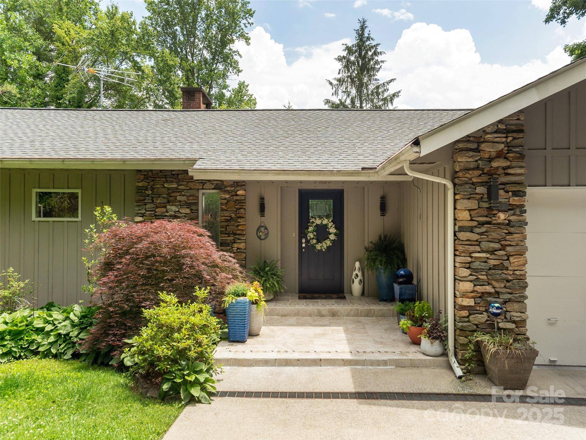 Etowah, NC 28729,30 W Fairway DR
