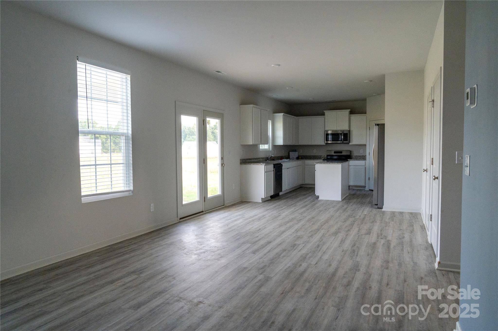 Clayton, NC 27520,69 Ravibha CT